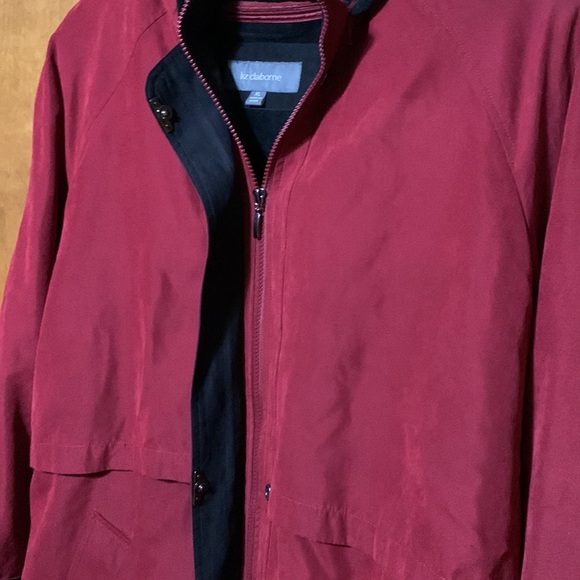 LIZ CLAIBORNE- All Weather Coat with liner that can zip in & out (XL) - Picture 3 of 13